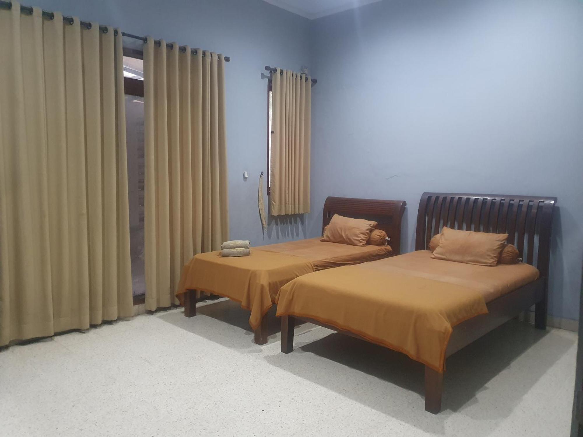 Ruang Tidur At Dpalma Bogor Hotel Buitenkant foto