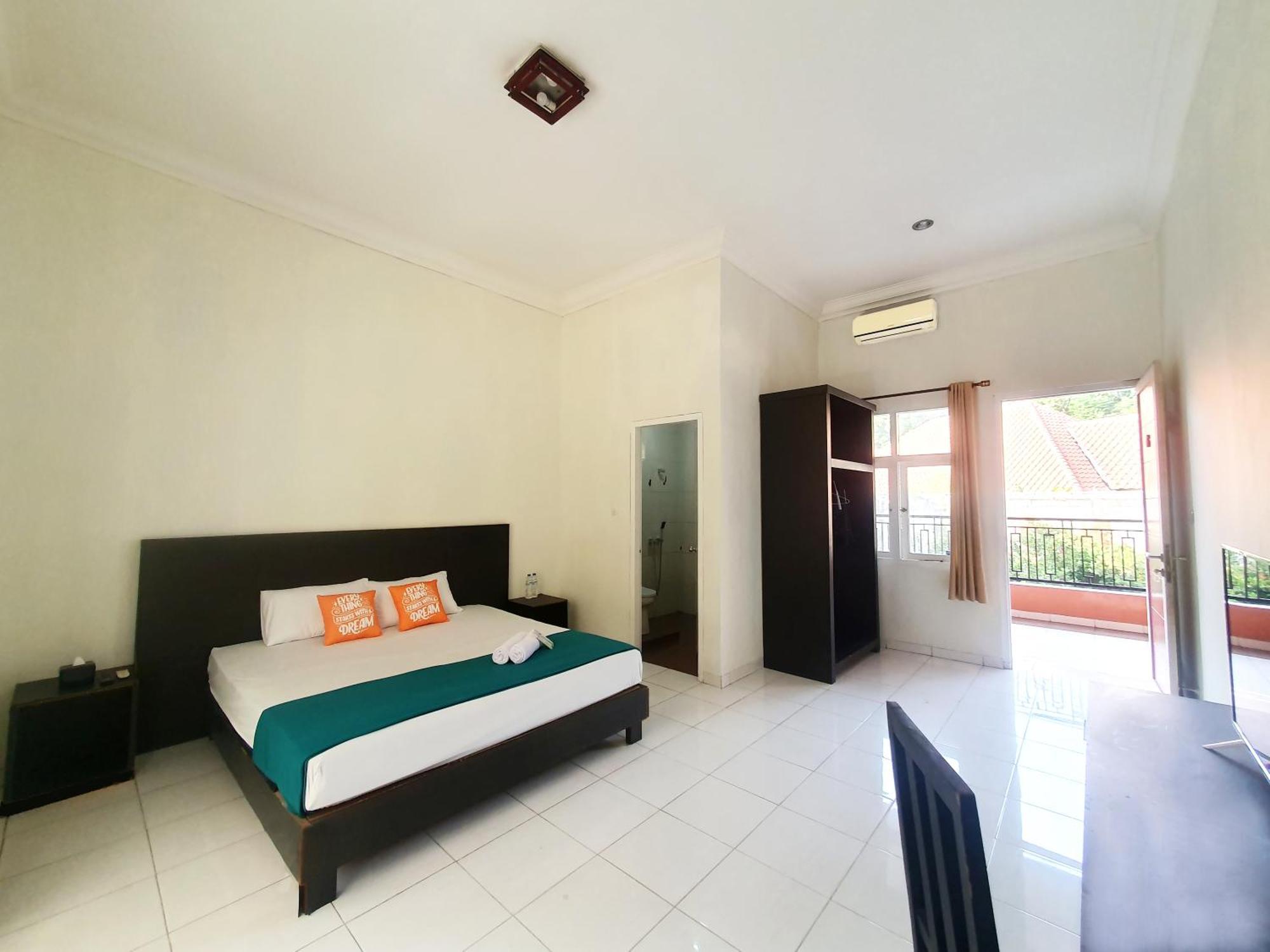 Ruang Tidur At Dpalma Bogor Hotel Buitenkant foto