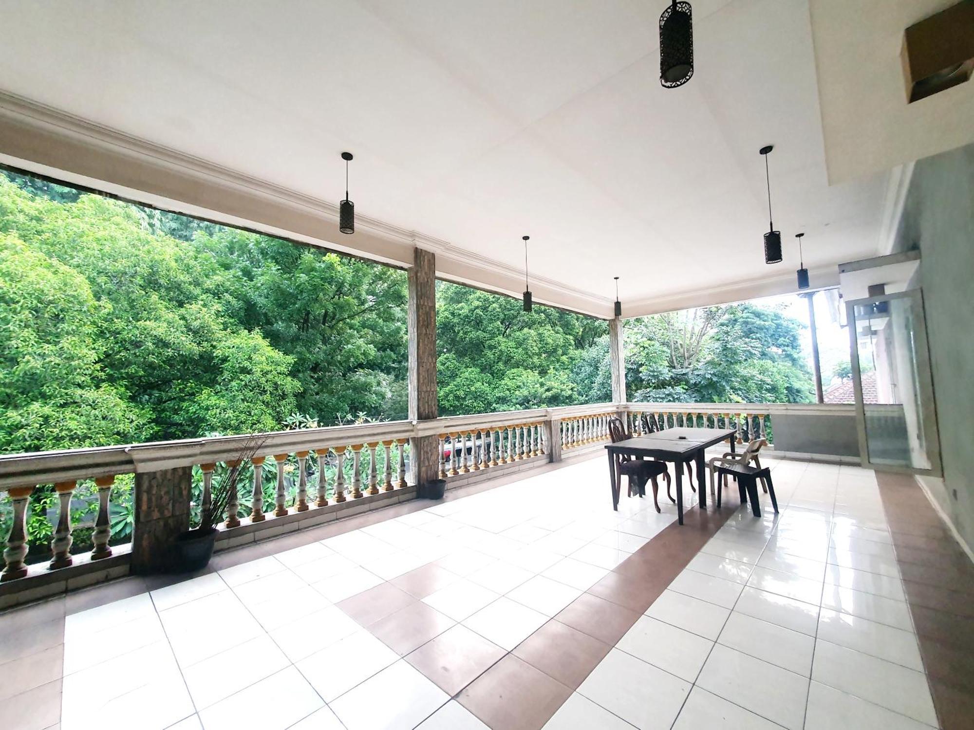 Ruang Tidur At Dpalma Bogor Hotel Buitenkant foto